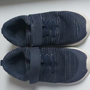 Free with and purchase.Navy Kids size 2 shoes. Decent condition.